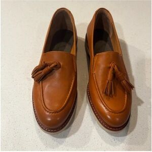 Samuel Hubbard Genuine Leather Tassel Loafers Womens Size 6 EUC